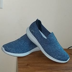 Skechers Wide Fit Air Cooled Memory Foam Men's 11